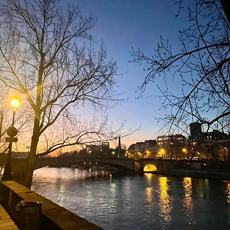 De Luxe 4 Etoiles Sur Ile Saint-louis - 115 M2 - Calme Et Spacieux Apartment